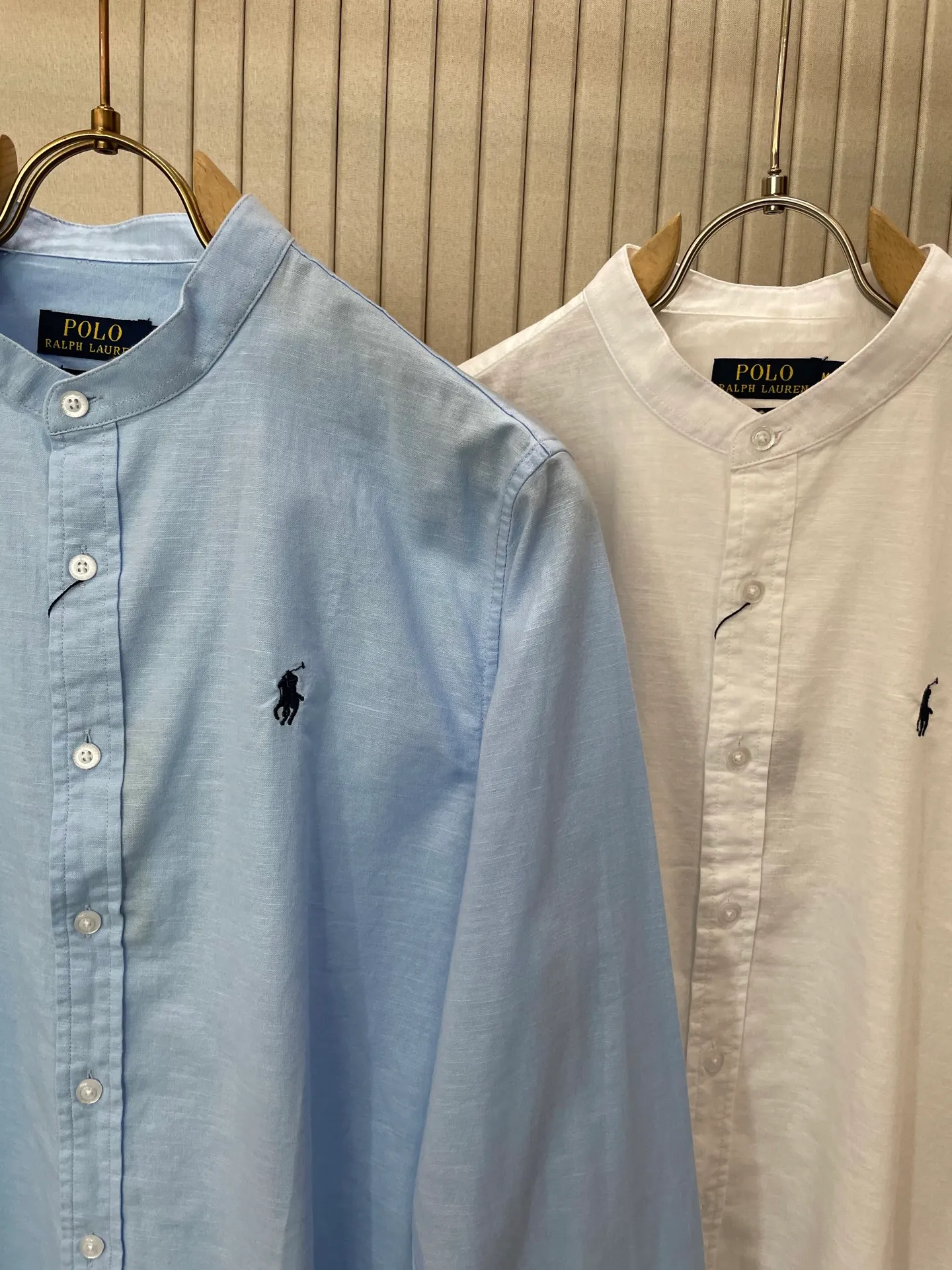 P220 🌸🌸🌸 POLO Ralph Lauren [High Quality] Classic shirt! The classic casual shirt made of pure cotton and linen has a unique design. It has a simple, clean and classic silhouette. It is a versatile style that can be switched at will. The fabric feels soft and delicate, highly breathable, and is close to the skin and comfortable to wear. It can be worn alone as an inner layer. Its versatile performance is beyond your imagination! The upper body of the ready-to-wear is simple and classic yet elegant! Size:M-XXL